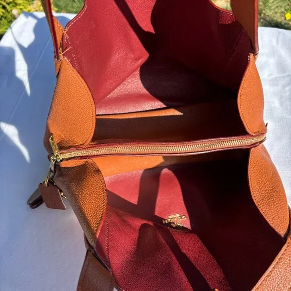 Coach Hadley Bag #73549 - Picture 7 of 11